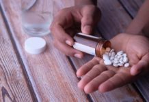 Lítio: um sólido aliado no tratamento do transtorno bipolar litio tecovirimat para monkeypox