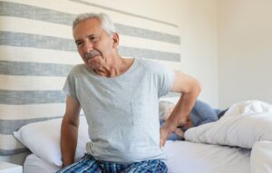 idoso dor nas costas criterio diagnostico para espondilite anquilosante