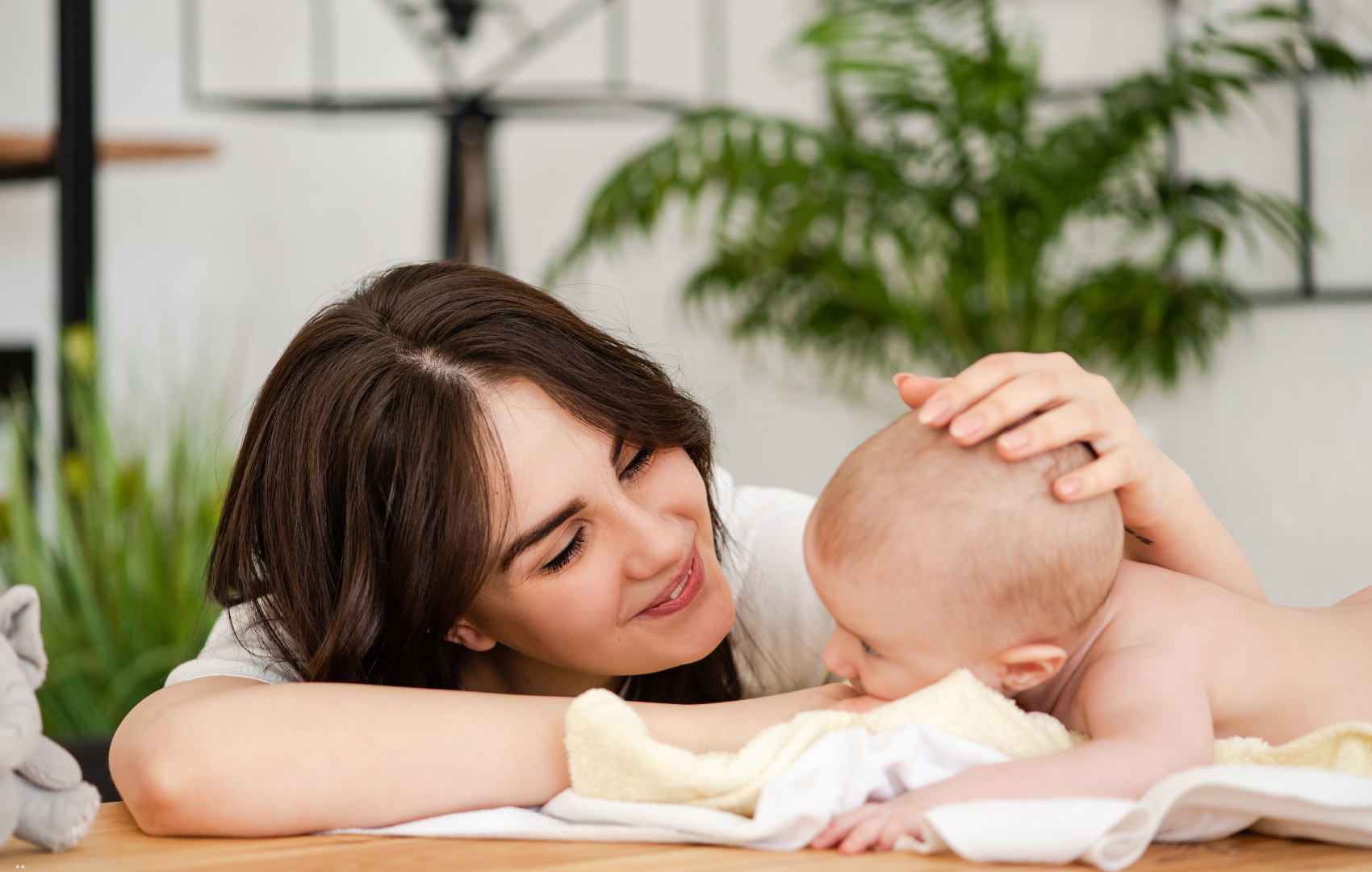 Estudo aponta os benefícios do toque – tanto para bebês quanto para adultos