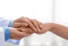 Em busca de alívio, brasileira procura eutanásia