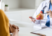 EuroSCORE II: Avaliação de risco em cirurgia cardíaca de grande porte O EuroSCORE II é um índice usado para predizer o risco de mortalidade hospitalar em cirurgias cardíacas de grande porte, ajudando médicos a avaliar risco-benefício do procedimento.