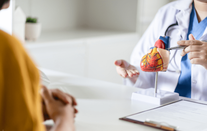 O EuroSCORE II é um índice usado para predizer o risco de mortalidade hospitalar em cirurgias cardíacas de grande porte, ajudando médicos a avaliar risco-benefício do procedimento.