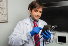 Atendimento Médico por WhatsApp: como lidar com a demanda do fim de ano?