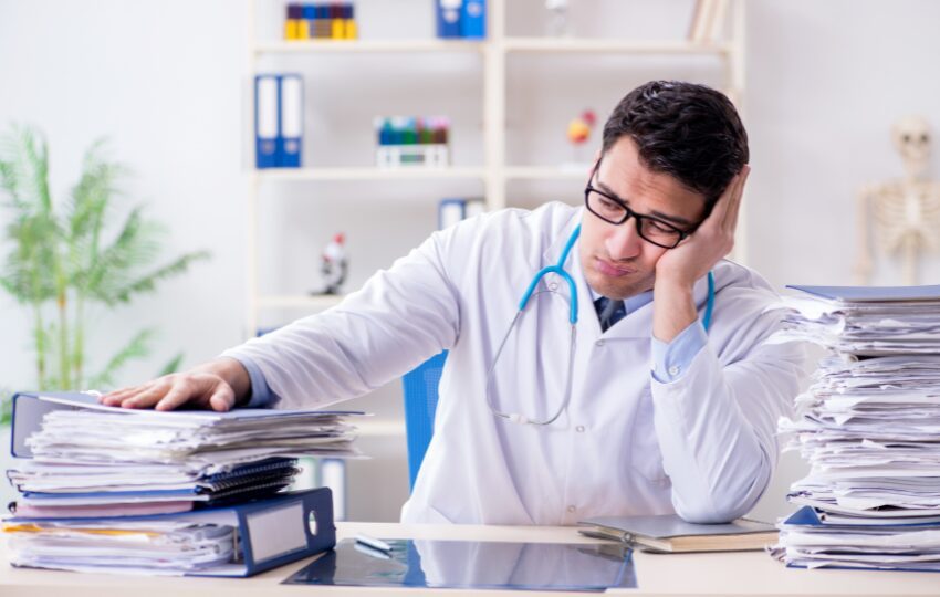 Burnout médico, Síndrome de burnout em médicos, Saúde mental na formação médica, 