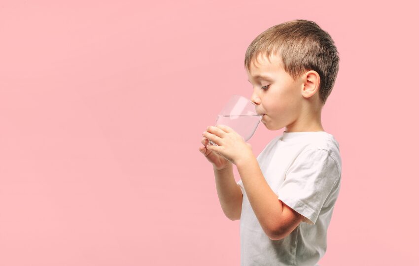 Diarreia aguda: o papel central do soro de reidratação oral que ainda é subestimado