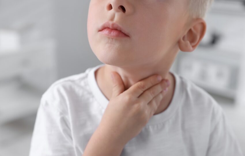 o que é linfadenite supurativa cervical