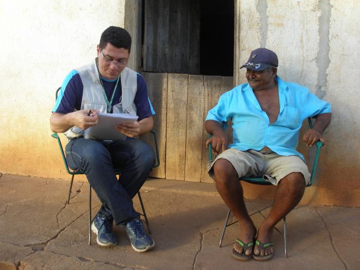 Paciente sendo avaliado quanto a suspeita de infecção por vírus do Nilo Ocidental